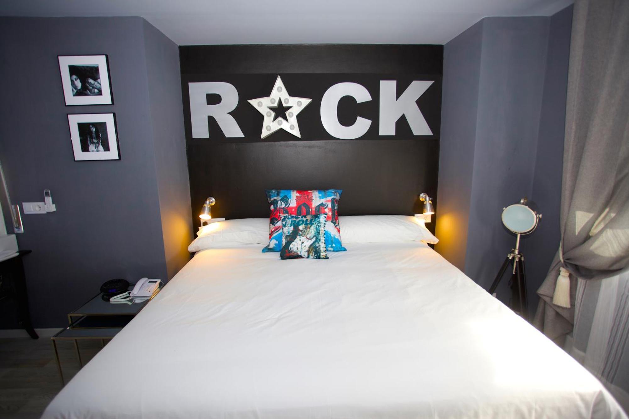 Hotel Apartamentos Rock Star Taboadela Eksteriør billede