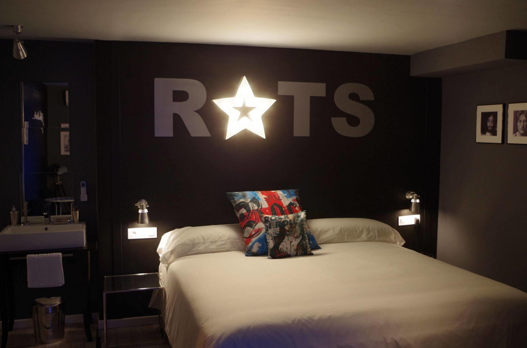 Hotel Apartamentos Rock Star Taboadela Eksteriør billede